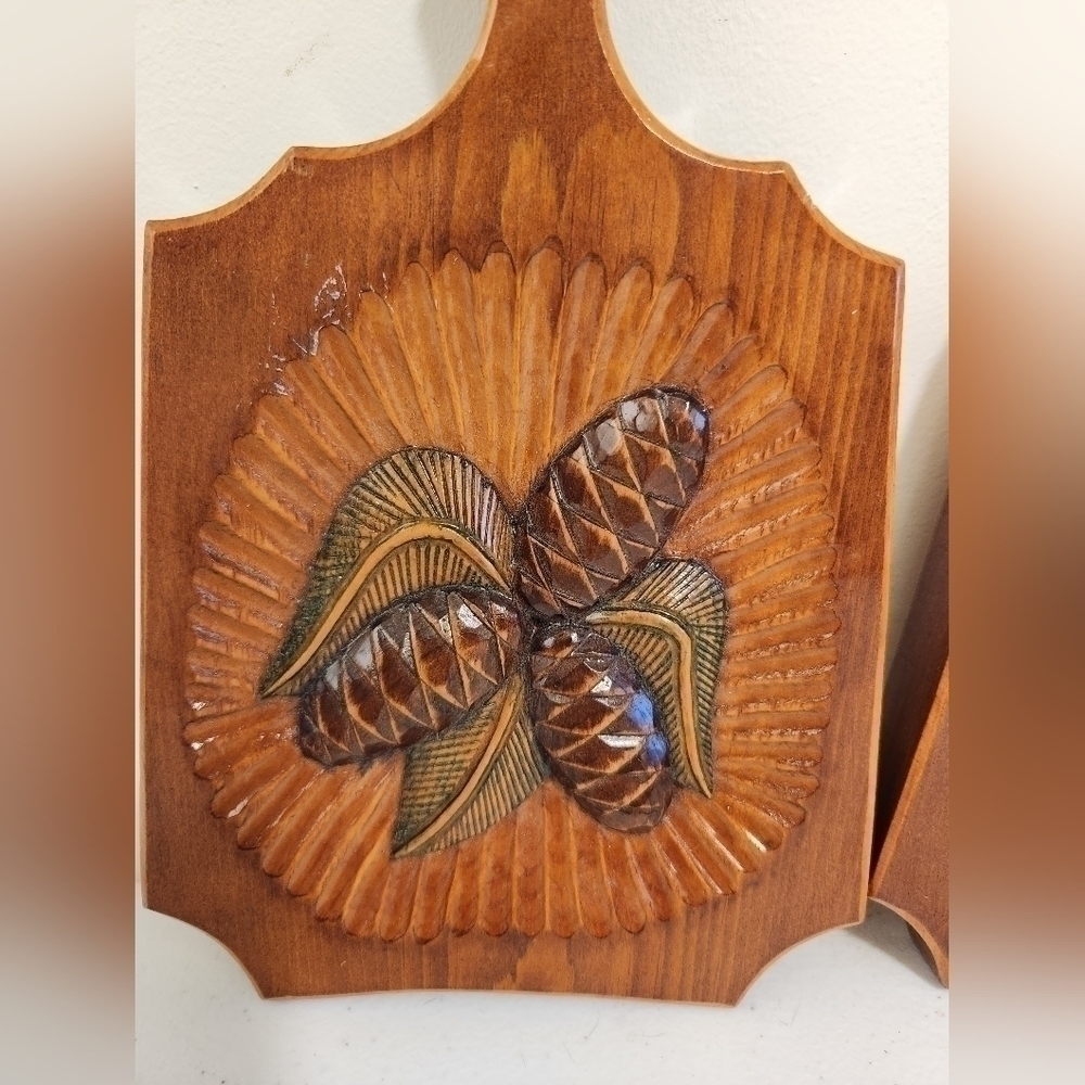 Wooden Etched Carvings - Picture 4 of 8